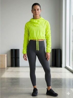 Lululemon Neon Yellow Clear Intention Cropped Windbreaker Jacket - US 6 (Small)
